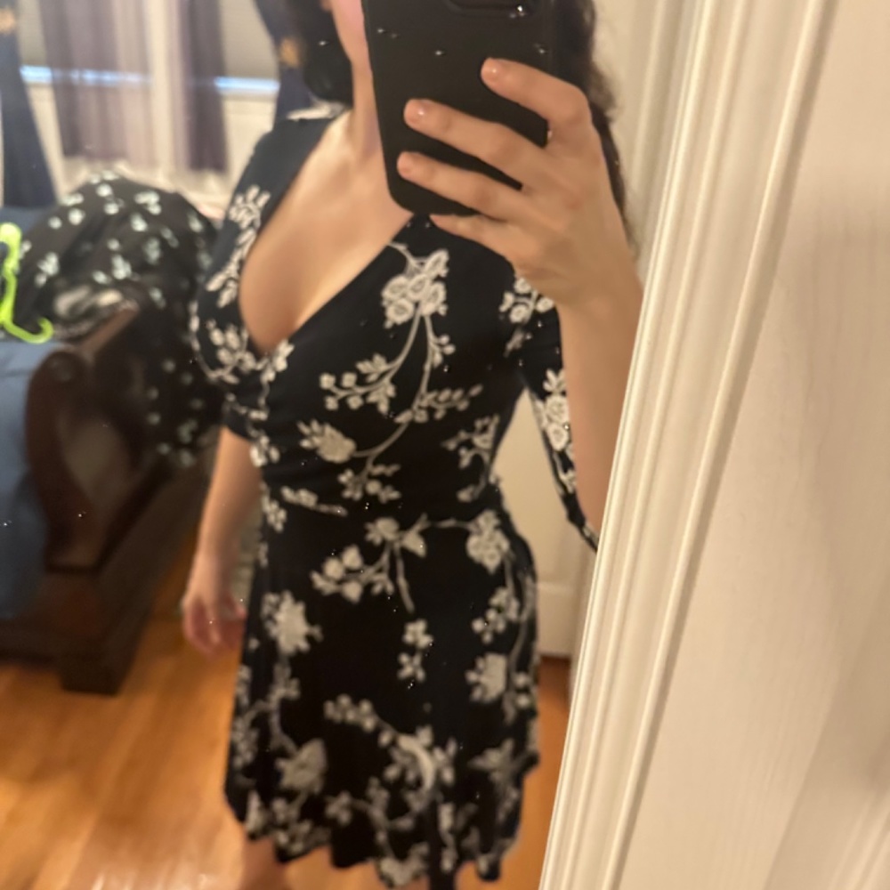 Cocktail dress - Picture 2 of 4